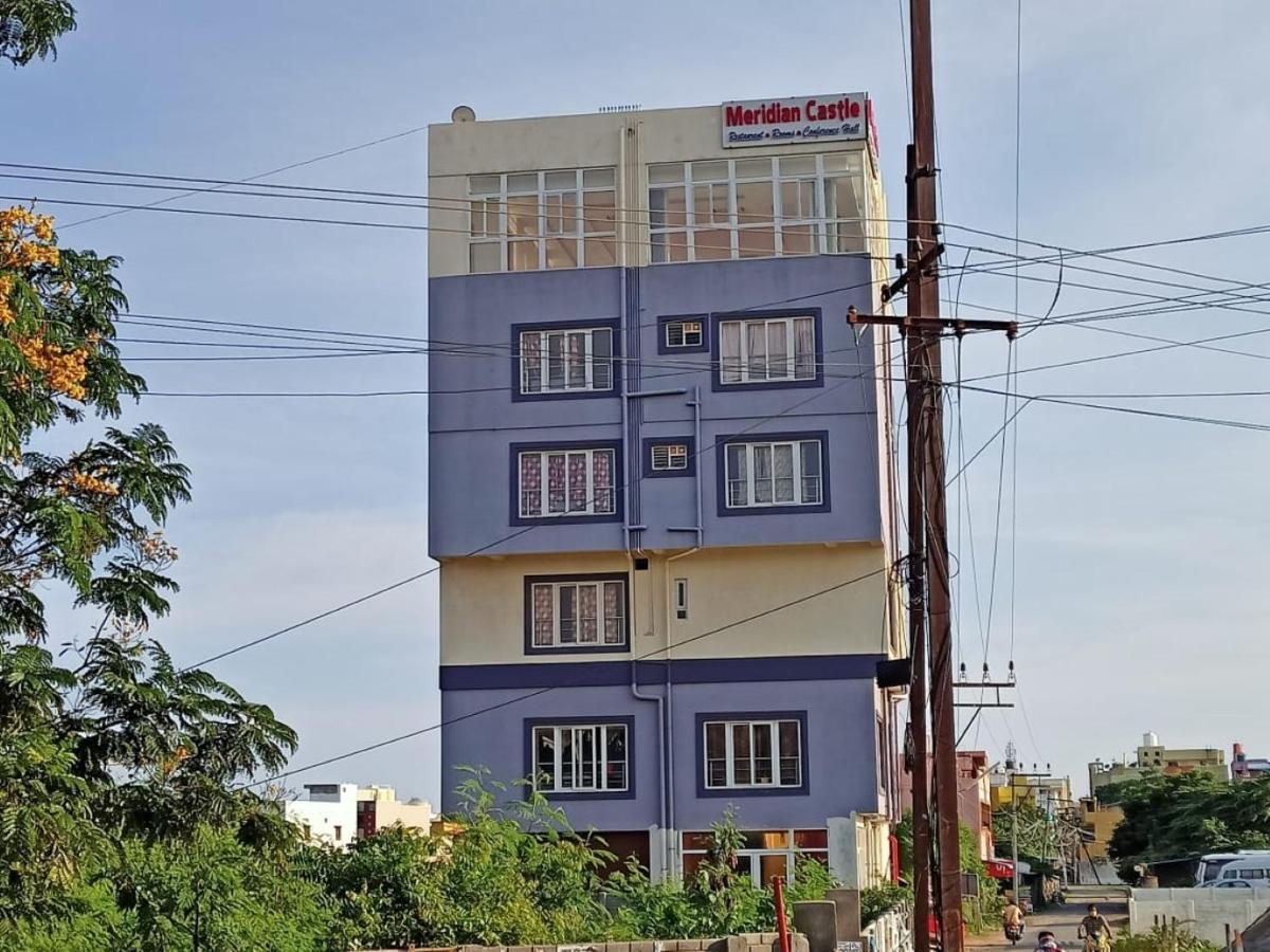 Meridian Castle Hotel Pondicherry Exterior photo