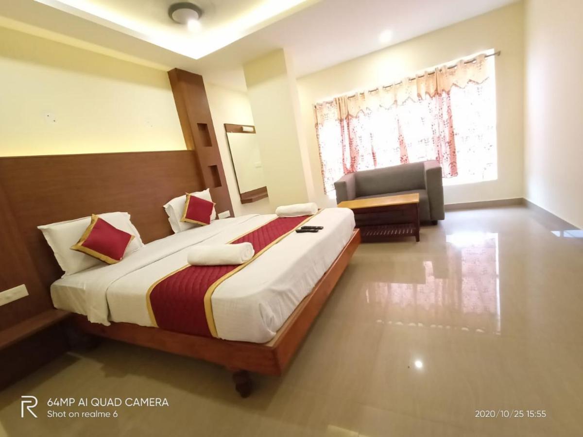 Meridian Castle Hotel Pondicherry Exterior photo